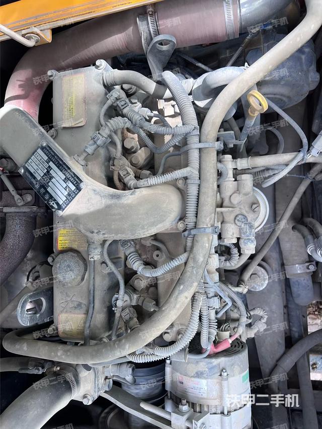 發(fā)動機整體俯視(整機外觀) 發(fā)動機整體俯視(整機外觀)