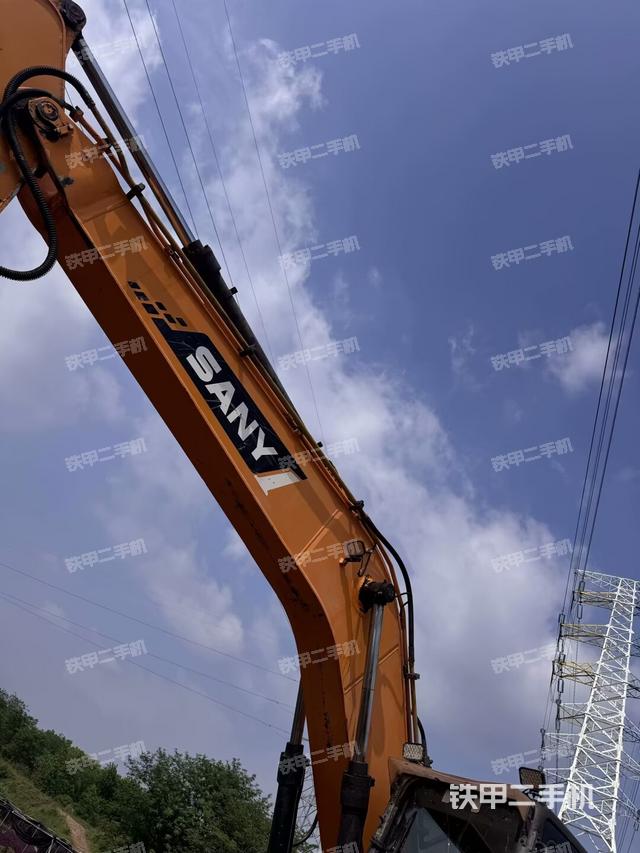 大臂整體?右側(cè)（工作和回轉(zhuǎn)裝置）