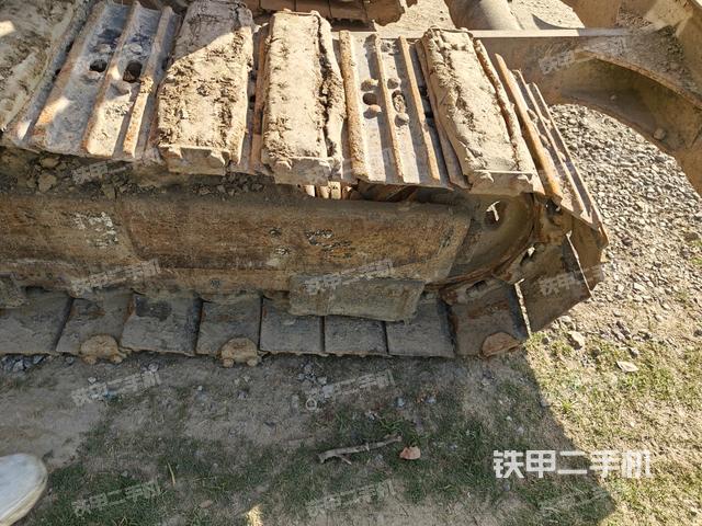 右驅(qū)動(dòng)輪（行走機(jī)構(gòu)）