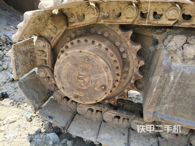 右驅(qū)動(dòng)輪(行走機(jī)構(gòu)) 右驅(qū)動(dòng)輪(行走機(jī)構(gòu))