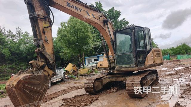 右前45(整機(jī)外觀) 右前45(整機(jī)外觀)
