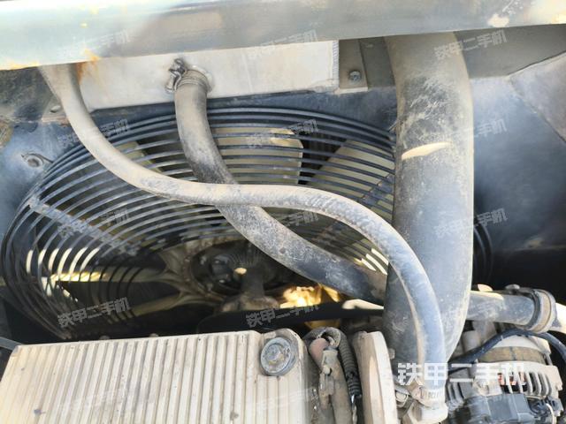 氣門室蓋螺絲特寫(上車部件) 氣門室蓋螺絲特寫(上車部件)