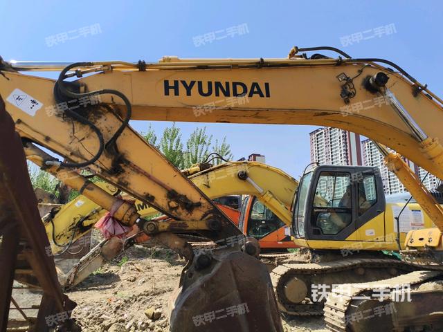 大臂整體?右側(cè)(工作和回轉(zhuǎn)裝置) 大臂整體?右側(cè)(工作和回轉(zhuǎn)裝置)