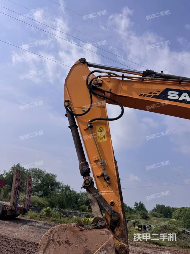 小臂整體左后（工作和回轉(zhuǎn)裝置）