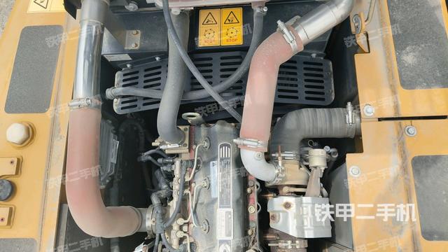 發(fā)動(dòng)機(jī)室(上車部件) 發(fā)動(dòng)機(jī)室(上車部件)