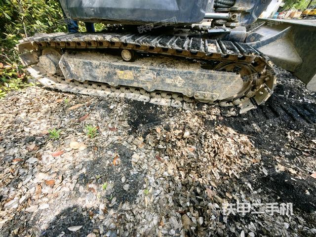 右側(cè)履帶整體?（行走機(jī)構(gòu)）