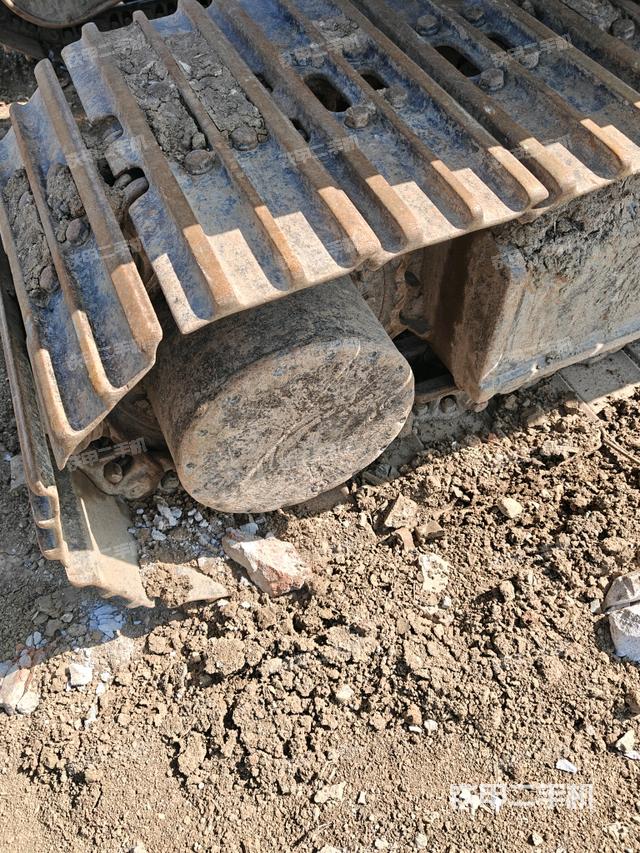 左驅(qū)動(dòng)輪（行走機(jī)構(gòu)）