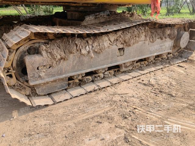 右側(cè)履帶整體?（行走機構(gòu)）