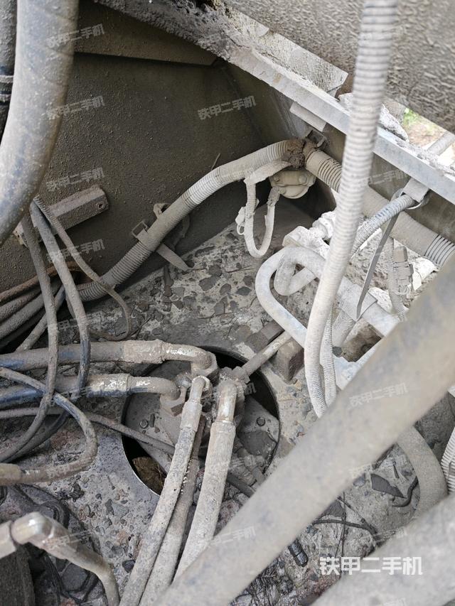 中央回轉(zhuǎn)接頭特寫(上車部件) 中央回轉(zhuǎn)接頭特寫(上車部件)