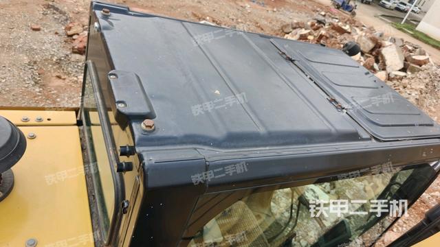 駕駛室頂部俯視（上車部件）