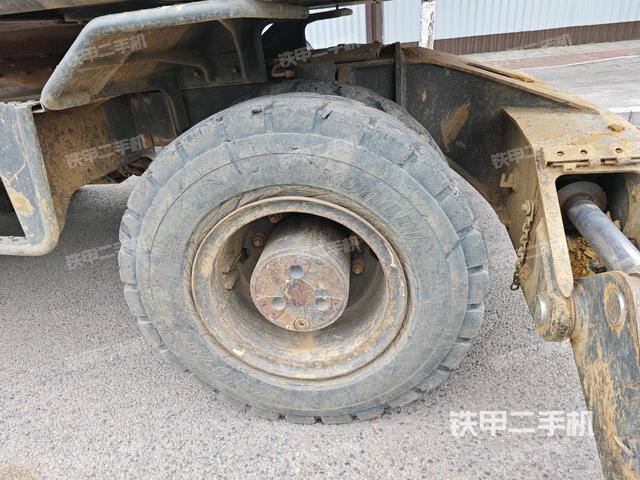 左導(dǎo)向輪(行走機(jī)構(gòu)) 左導(dǎo)向輪(行走機(jī)構(gòu))