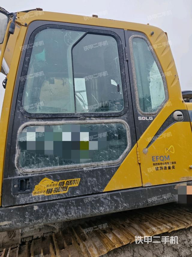 駕駛室正側(cè)(駕駛室部分) 駕駛室正側(cè)(駕駛室部分)