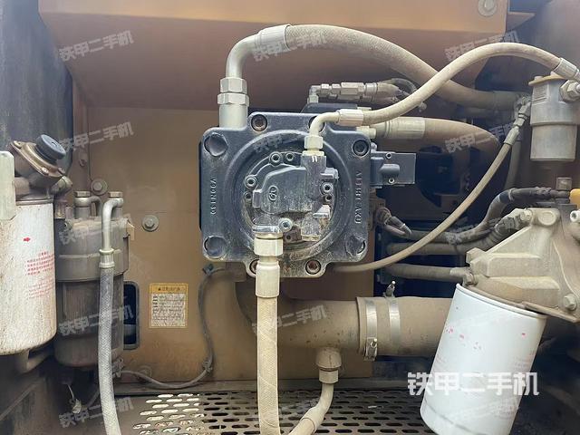 液壓泵室（大件艙室）