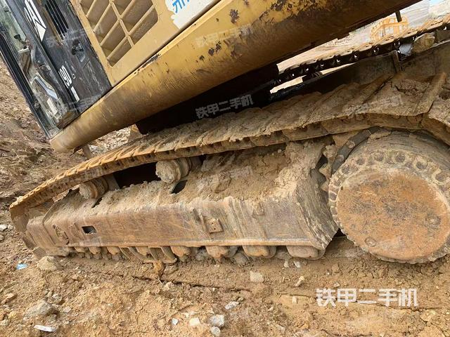 單側履帶整體(整機外觀) 單側履帶整體(整機外觀)