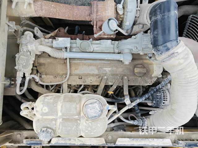 氣門室蓋螺絲特寫(上車部件) 氣門室蓋螺絲特寫(上車部件)