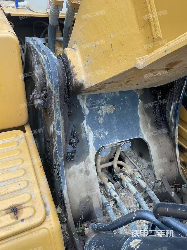 大臂根部?斜視（工作和回轉(zhuǎn)裝置）