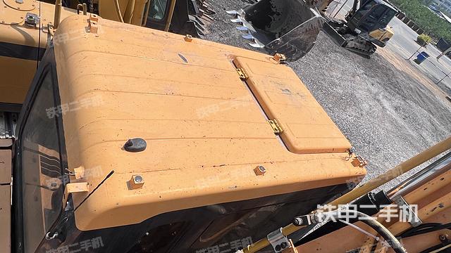 驾驶室顶部（整机外观）