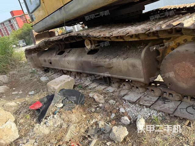 駕駛室頂部（整機(jī)外觀）