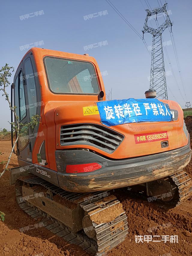 駕駛室頂部（整機(jī)外觀）