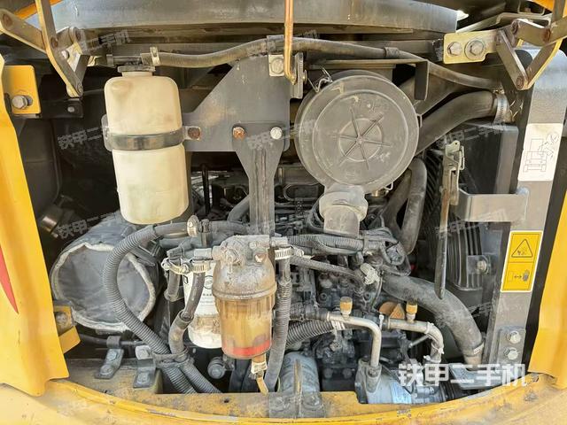 发动机整体俯视（整机外观）