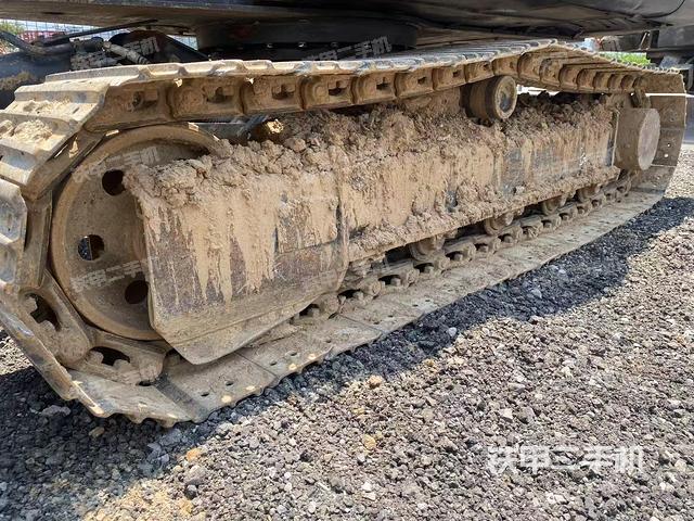 單側(cè)履帶整體（整機(jī)外觀）