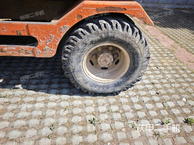 左驅(qū)動(dòng)輪（行走機(jī)構(gòu)）