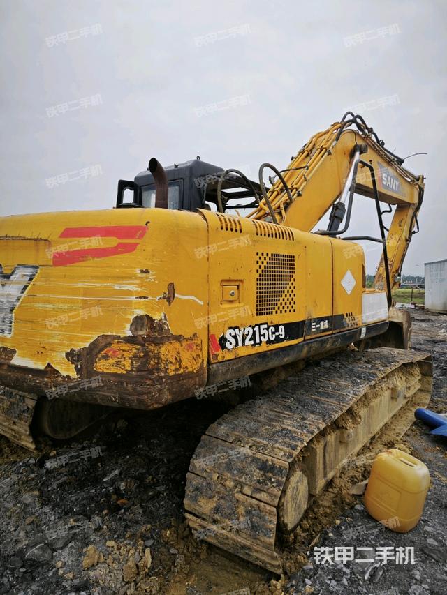 整機(jī)右后45°(整機(jī)外觀) 整機(jī)右后45°(整機(jī)外觀)