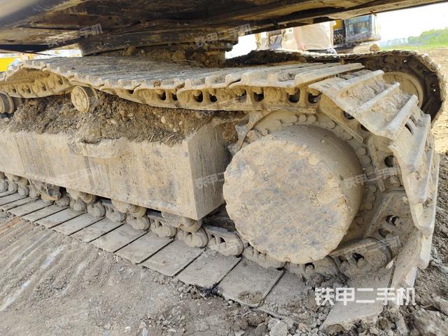 單側履帶整體（整機外觀）