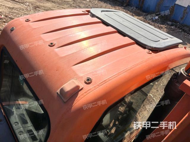 駕駛室頂部俯視(上車部件) 駕駛室頂部俯視(上車部件)