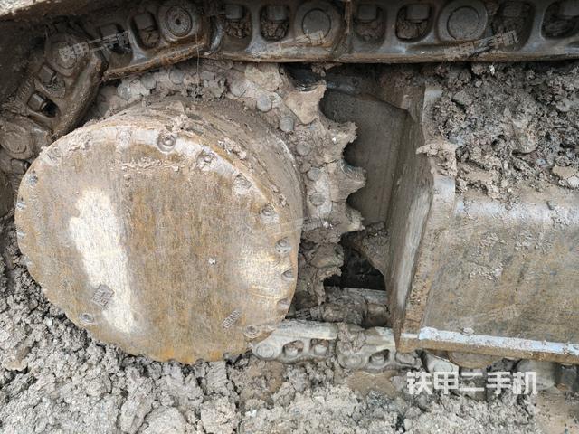 左驅(qū)動(dòng)輪（行走機(jī)構(gòu)）