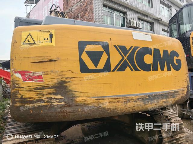 徐工XE215C挖掘机的设备实拍-第13张实拍照片
