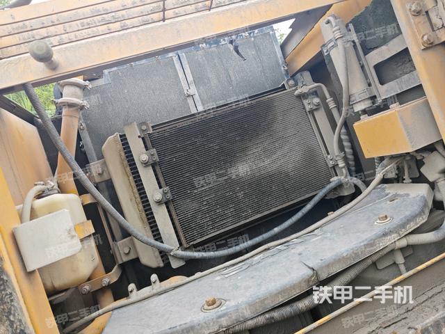 散熱器正面（大件艙室）