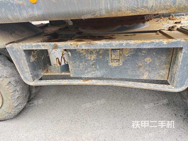 右托鏈輪+鏈筋(行走機(jī)構(gòu)) 右托鏈輪+鏈筋(行走機(jī)構(gòu))