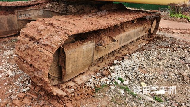 左側履帶整體?（行走機構）