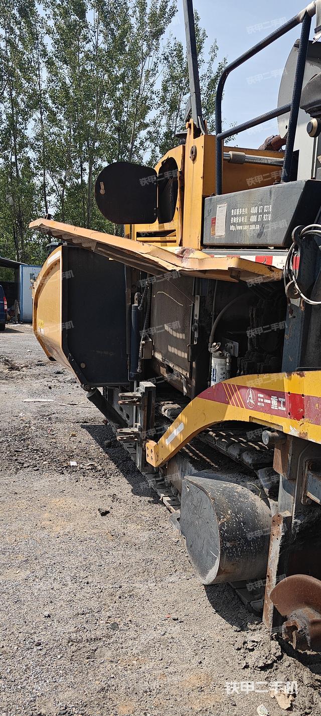 整机左侧（设备外观及核心部件）