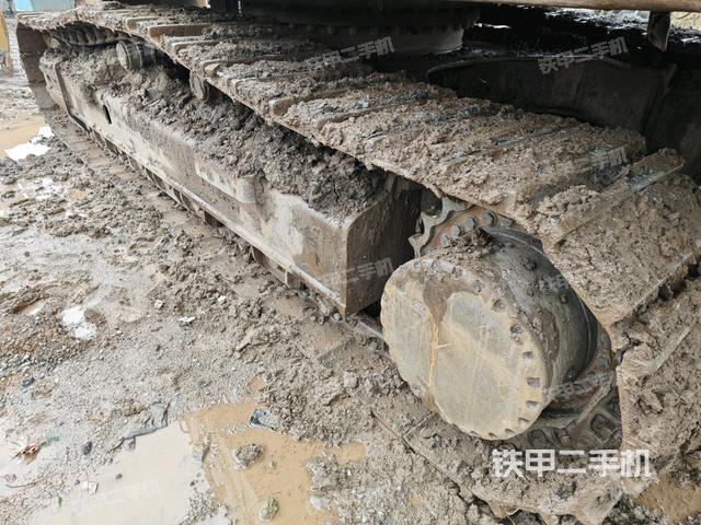 右側(cè)履帶整體（行走機(jī)構(gòu)）