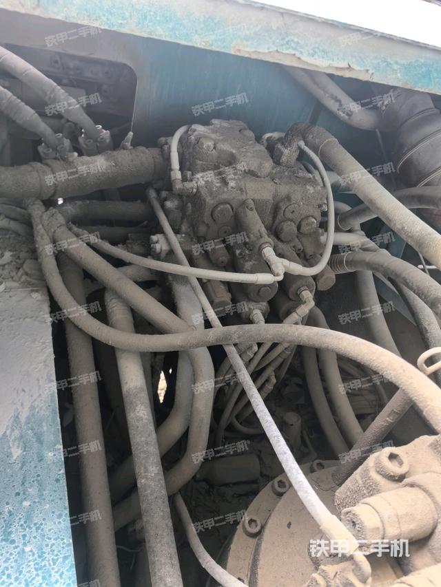 駕駛室頂部俯視（上車部件）