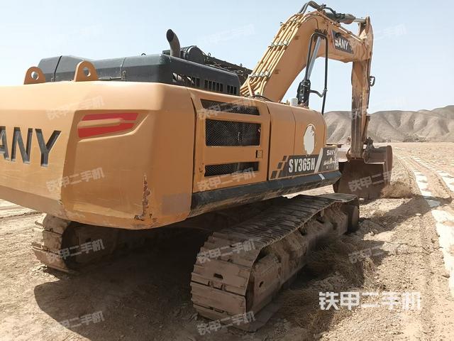 整機右后45°（整機外觀）