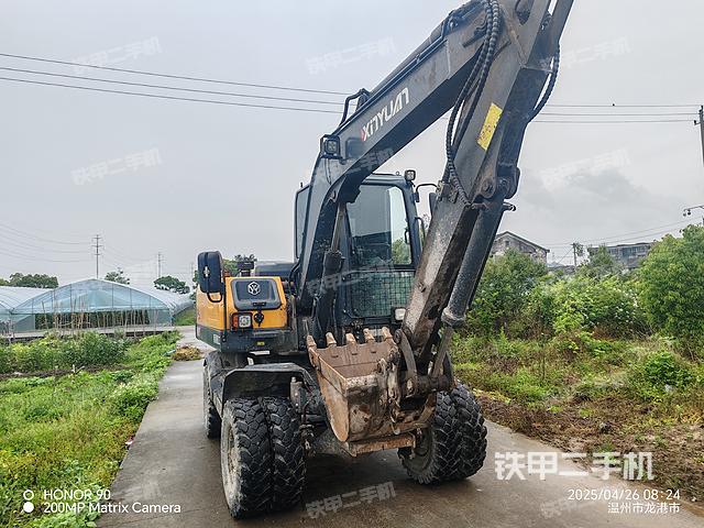 單側履帶整體(整機外觀) 單側履帶整體(整機外觀)