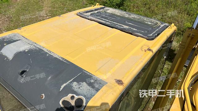 駕駛室頂部俯視（上車部件）