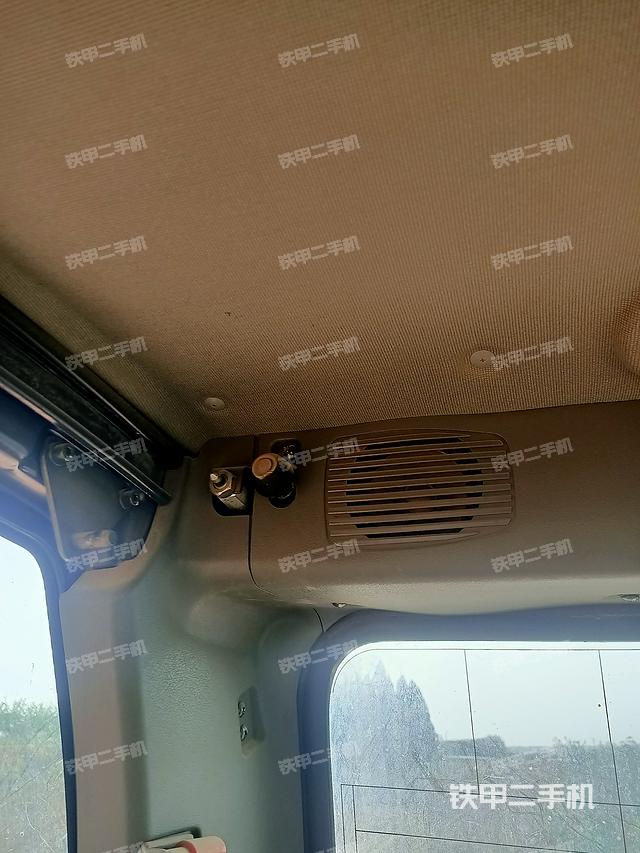 駕駛室整體（整機(jī)外觀）