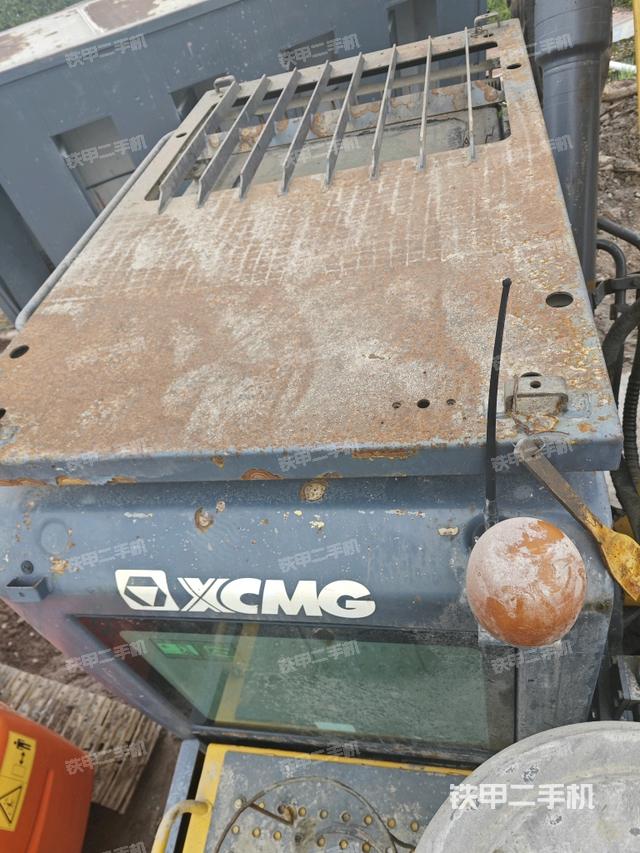 駕駛室頂部俯視（上車部件）