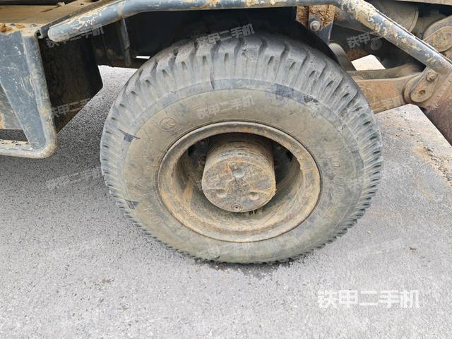 右驅(qū)動(dòng)輪(行走機(jī)構(gòu)) 右驅(qū)動(dòng)輪(行走機(jī)構(gòu))