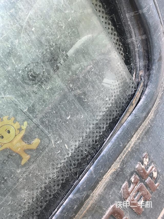 右側(cè)玻璃角標(biāo)（駕駛室部分）