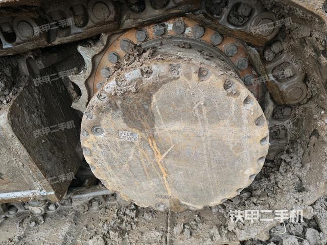 右驅(qū)動(dòng)輪（行走機(jī)構(gòu)）