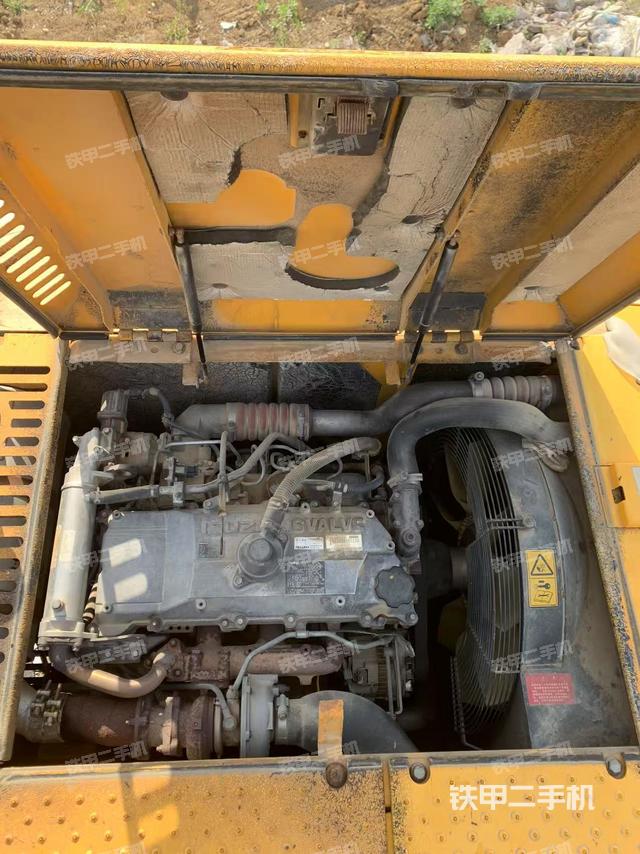 發(fā)動機(jī)整體俯視（整機(jī)外觀）