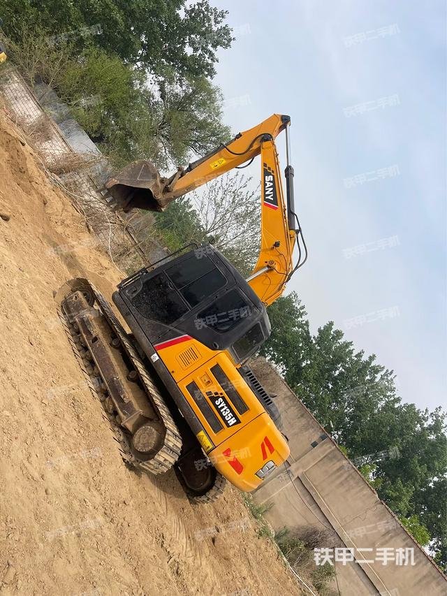 整機(jī)右后45°(整機(jī)外觀) 整機(jī)右后45°(整機(jī)外觀)