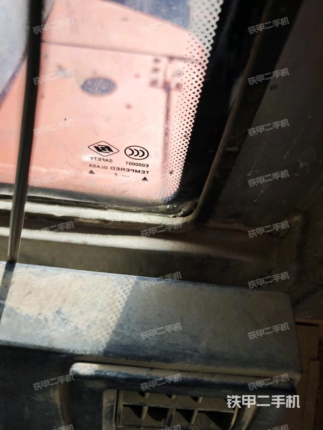 后窗玻璃角標(biāo)（駕駛室部分）