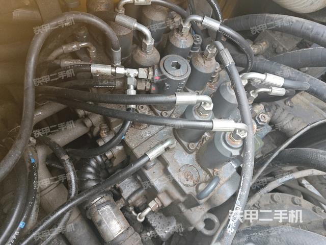 分配閥（上車部件）