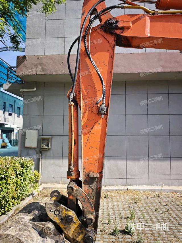 小臂整體左后（工作和回轉(zhuǎn)裝置）